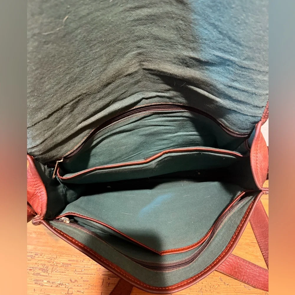 VTG 60s 70s 100% Brown Leather Men’s Messenger Bag